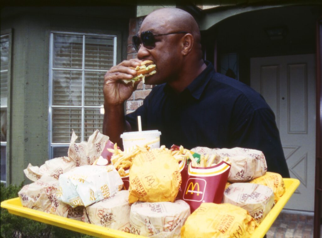 George foreman, does being fat help in boxing
